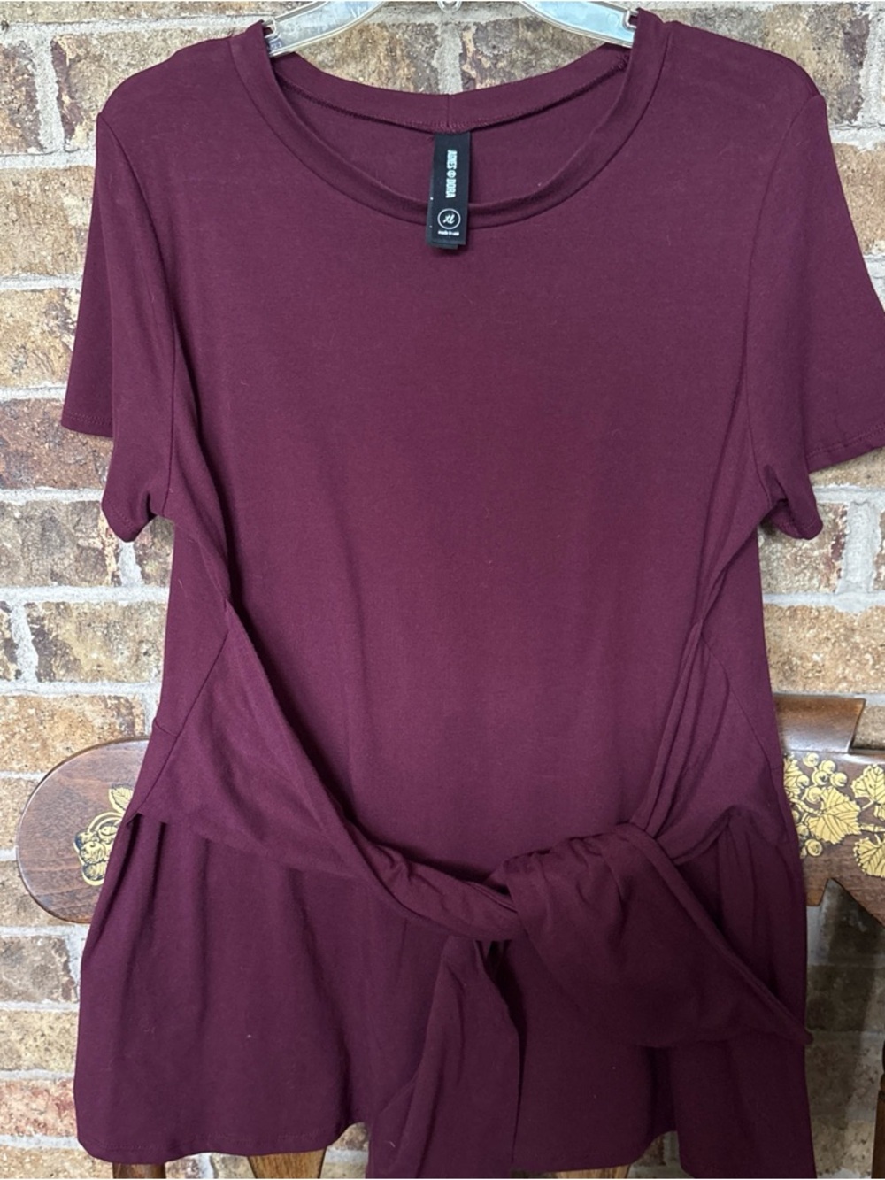 Agnes & Dora XL Burgundy Tie-Front Short Sleeve Tunic
